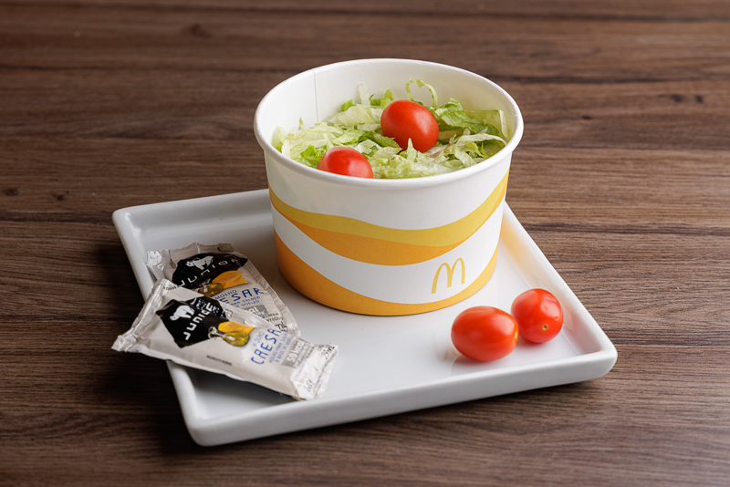 Side Salad McDonald´s com molho Caesar à base de queijo